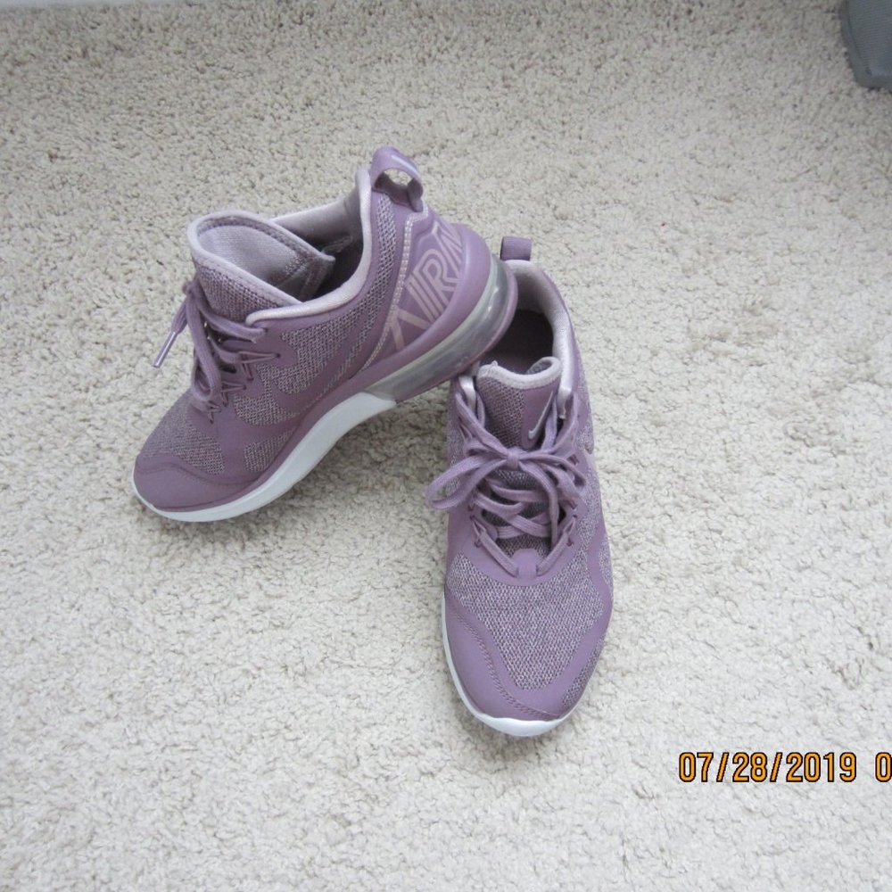 Nike Air Max Purple/Plum AA5740-500 Youth Size 6.5